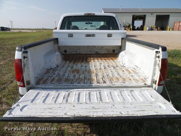 image for item DD8368 2007 Ford F250 Super Duty SuperCab pickup truck