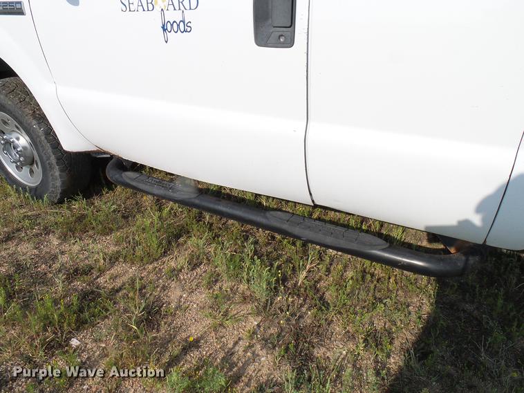 image for item DD8368 2007 Ford F250 Super Duty SuperCab pickup truck