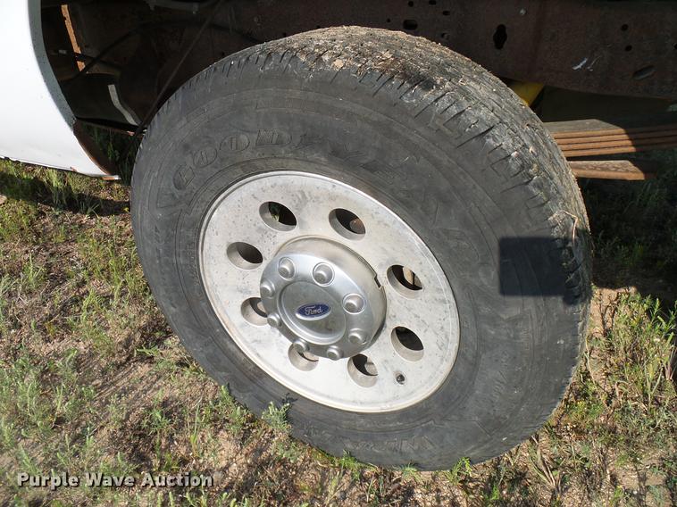 image for item DD8368 2007 Ford F250 Super Duty SuperCab pickup truck