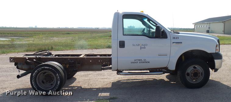 image for item DD8370 2007 Ford F350 Super Duty truck cab and chassis