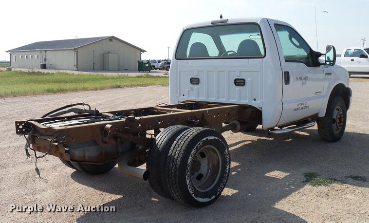 image for item DD8370 2007 Ford F350 Super Duty truck cab and chassis