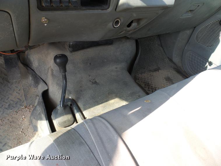 image for item DD8370 2007 Ford F350 Super Duty truck cab and chassis