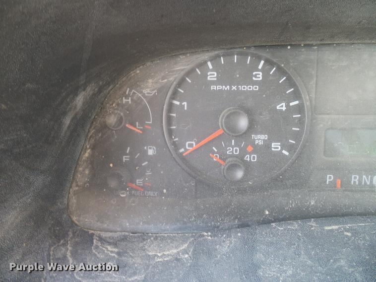 image for item DD8370 2007 Ford F350 Super Duty truck cab and chassis