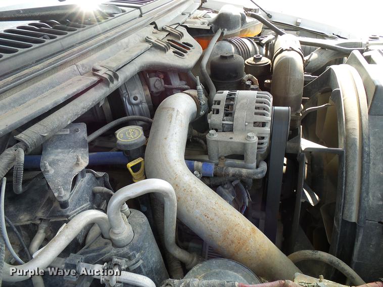 image for item DD8370 2007 Ford F350 Super Duty truck cab and chassis