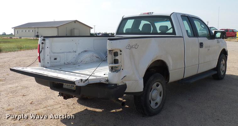 image for item DD8371 2005 Ford F150 SuperCab pickup truck