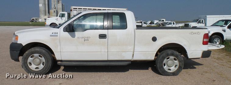 image for item DD8371 2005 Ford F150 SuperCab pickup truck