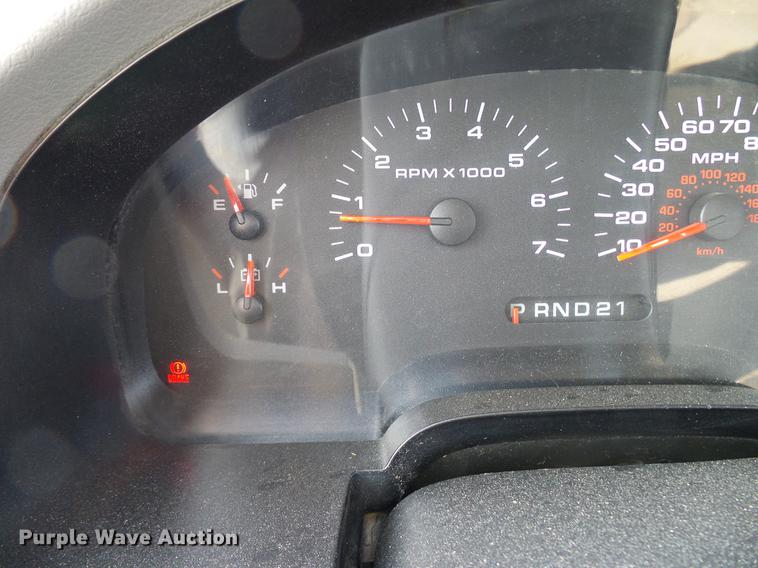 image for item DD8371 2005 Ford F150 SuperCab pickup truck