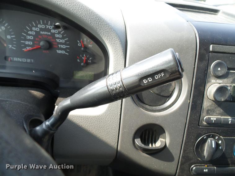 image for item DD8371 2005 Ford F150 SuperCab pickup truck