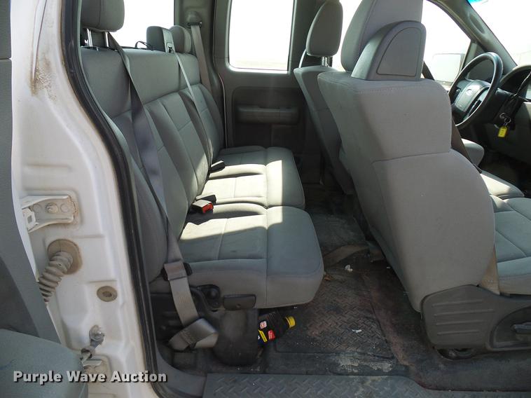 image for item DD8371 2005 Ford F150 SuperCab pickup truck