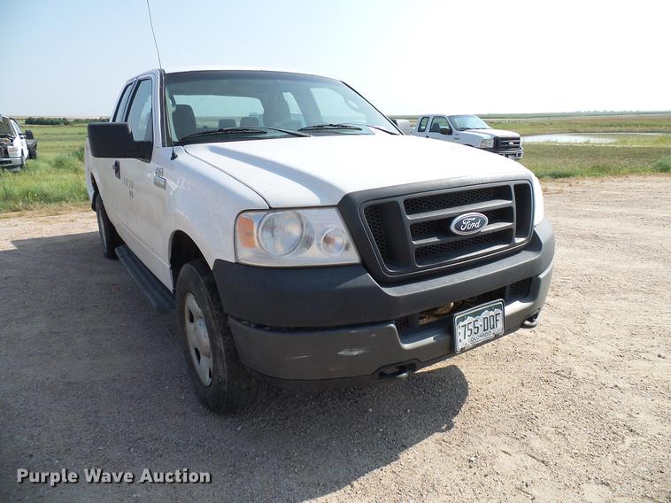 image for item DD8371 2005 Ford F150 SuperCab pickup truck