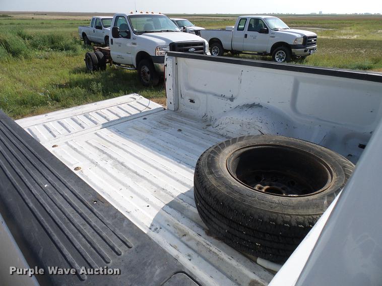 image for item DD8371 2005 Ford F150 SuperCab pickup truck