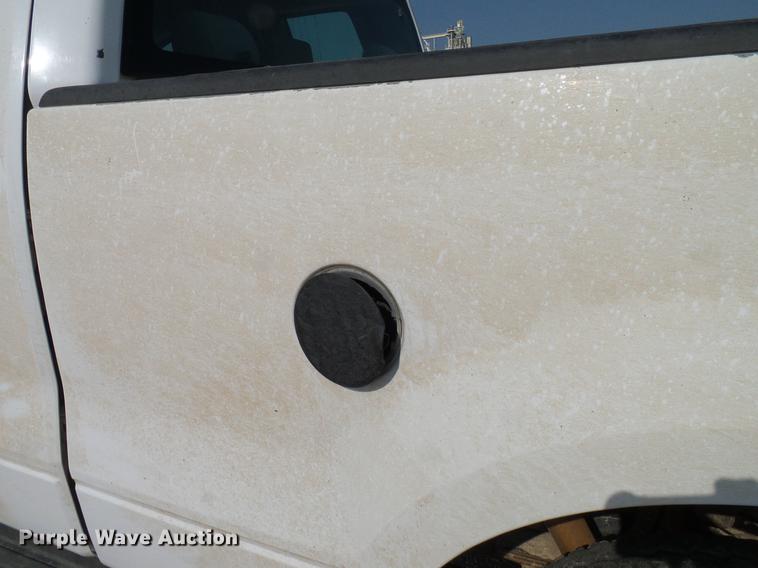 image for item DD8371 2005 Ford F150 SuperCab pickup truck