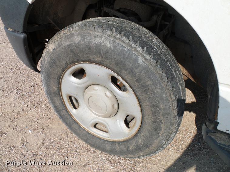 image for item DD8371 2005 Ford F150 SuperCab pickup truck