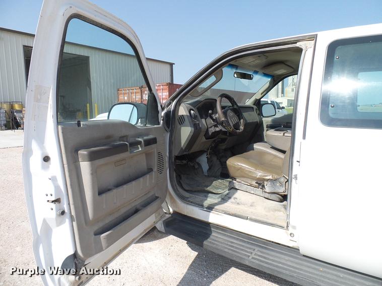 image for item DD8373 2008 Ford F250 Super Duty SuperCab pickup truck