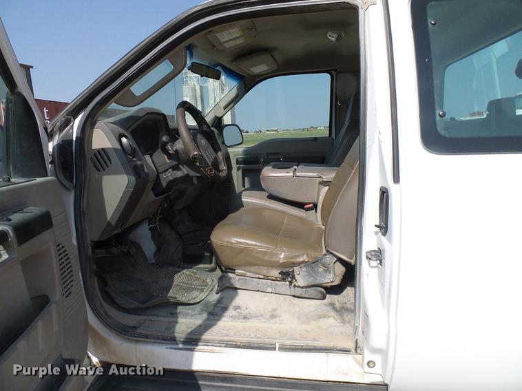 image for item DD8373 2008 Ford F250 Super Duty SuperCab pickup truck