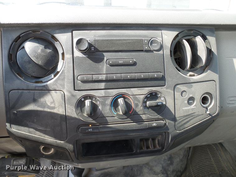 image for item DD8373 2008 Ford F250 Super Duty SuperCab pickup truck