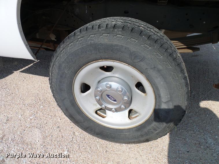 image for item DD8373 2008 Ford F250 Super Duty SuperCab pickup truck