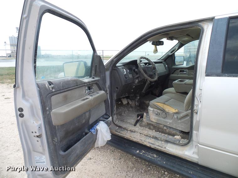 image for item DD8382 2010 Ford F150 SuperCrew pickup truck