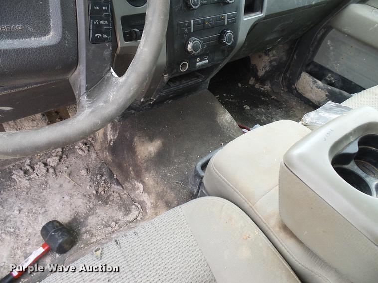 image for item DD8382 2010 Ford F150 SuperCrew pickup truck