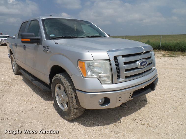 image for item DD8382 2010 Ford F150 SuperCrew pickup truck
