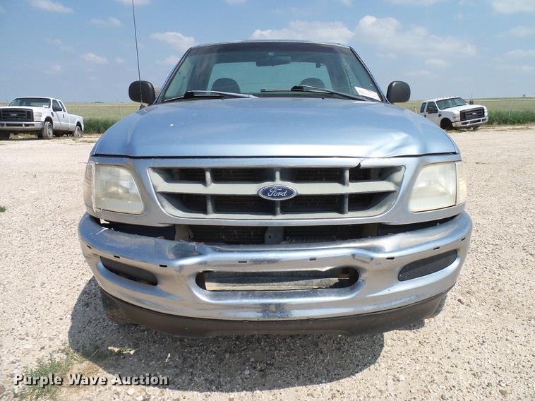 image for item DD8386 1998 Ford F150 pickup truck