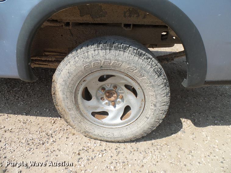 image for item DD8386 1998 Ford F150 pickup truck