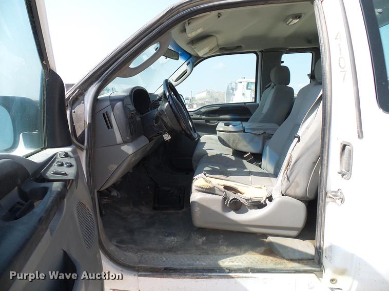 image for item DD8389 2005 Ford F250 Super Duty SuperCab pickup truck