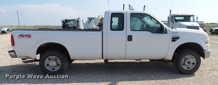 image for item DD8392 2008 Ford F250 Super Duty SuperCab pickup truck