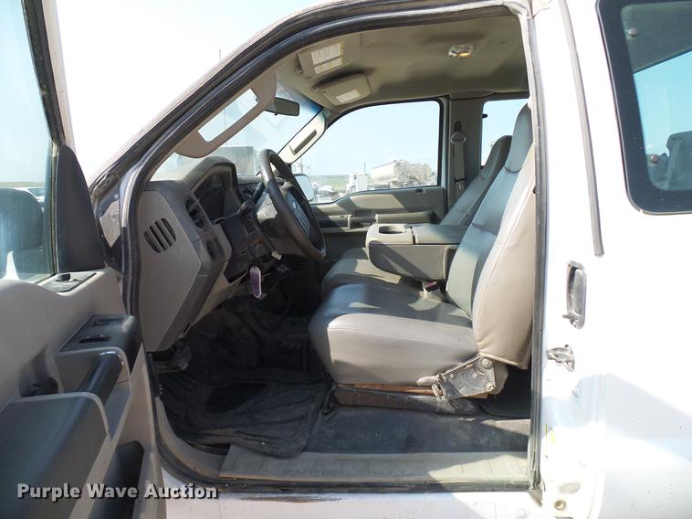 image for item DD8392 2008 Ford F250 Super Duty SuperCab pickup truck