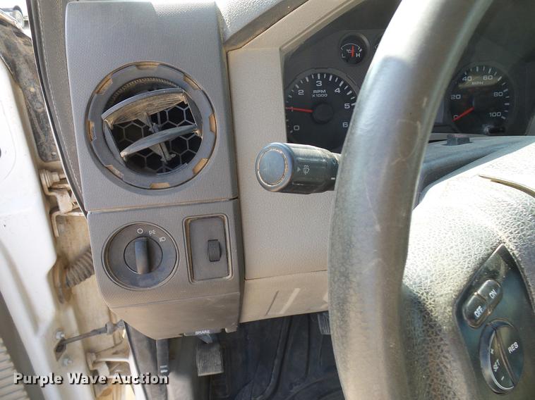 image for item DD8392 2008 Ford F250 Super Duty SuperCab pickup truck