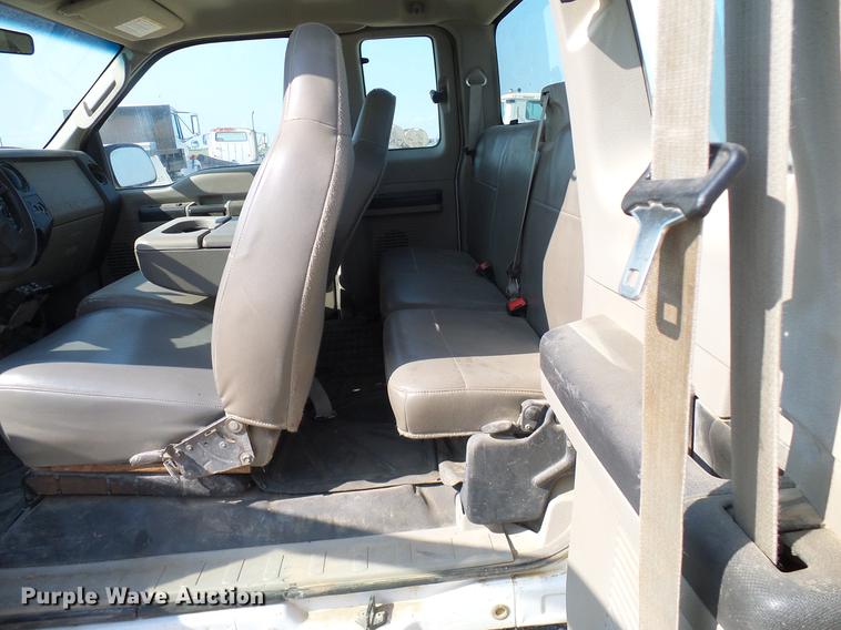 image for item DD8392 2008 Ford F250 Super Duty SuperCab pickup truck