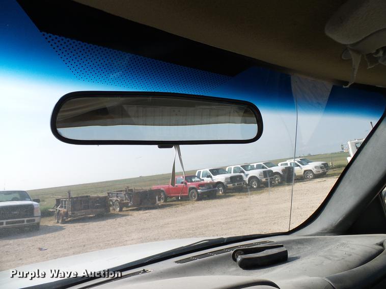 image for item DD8393 2001 Chevrolet Silverado 1500 pickup truck