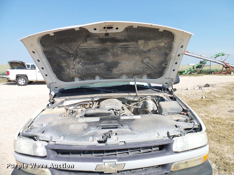 image for item DD8393 2001 Chevrolet Silverado 1500 pickup truck