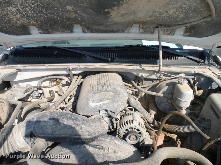 image for item DD8393 2001 Chevrolet Silverado 1500 pickup truck