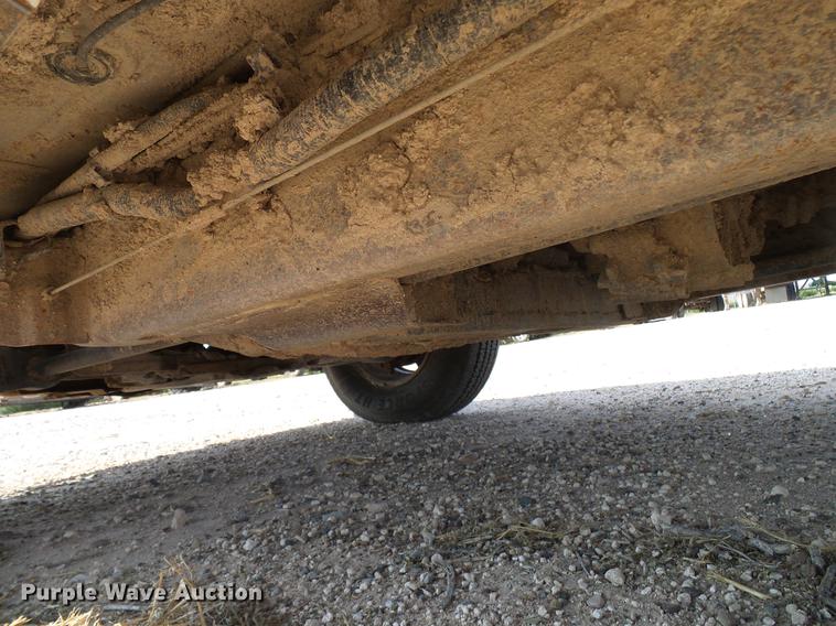 image for item DD8393 2001 Chevrolet Silverado 1500 pickup truck