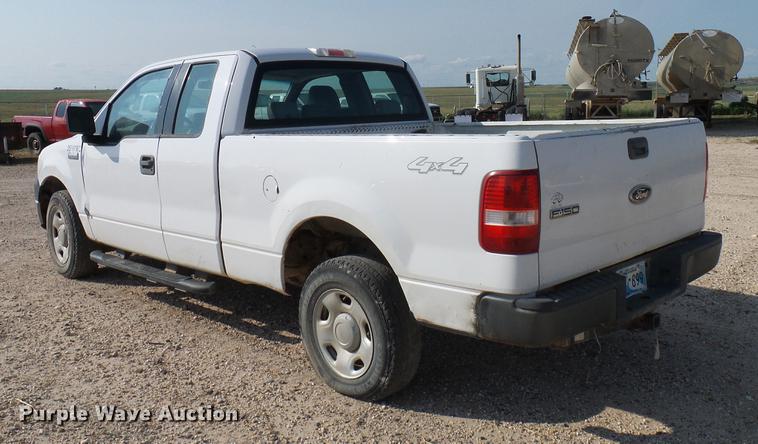image for item DD8394 2005 Ford F150 SuperCab pickup truck