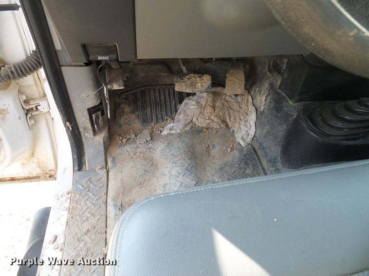 image for item DD8394 2005 Ford F150 SuperCab pickup truck