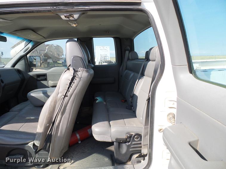 image for item DD8394 2005 Ford F150 SuperCab pickup truck