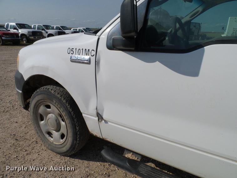 image for item DD8394 2005 Ford F150 SuperCab pickup truck