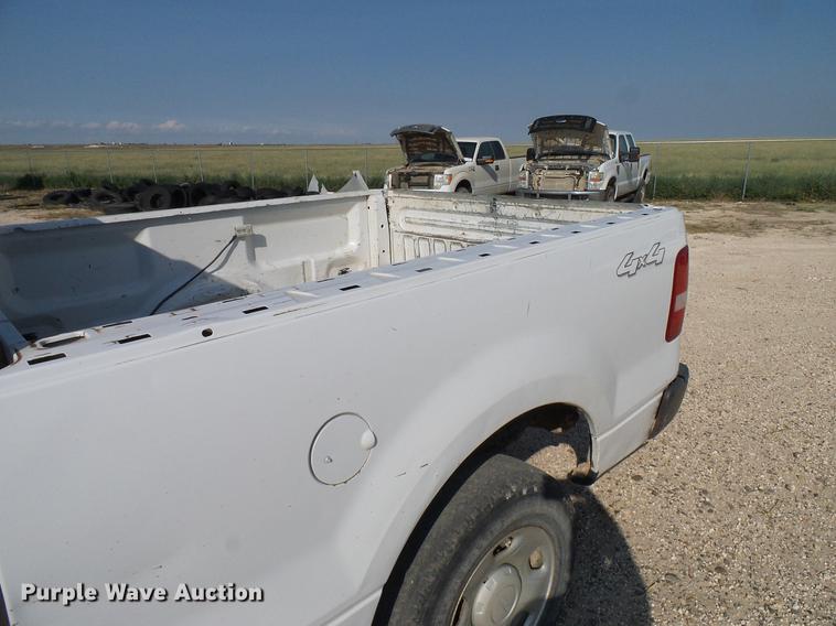 image for item DD8394 2005 Ford F150 SuperCab pickup truck