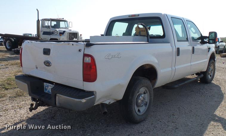 image for item DD8395 2008 Ford F250 Super Duty Crew Cab pickup truck