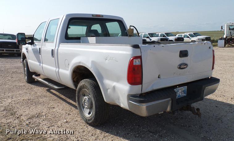 image for item DD8395 2008 Ford F250 Super Duty Crew Cab pickup truck