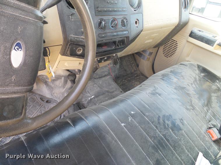 image for item DD8395 2008 Ford F250 Super Duty Crew Cab pickup truck