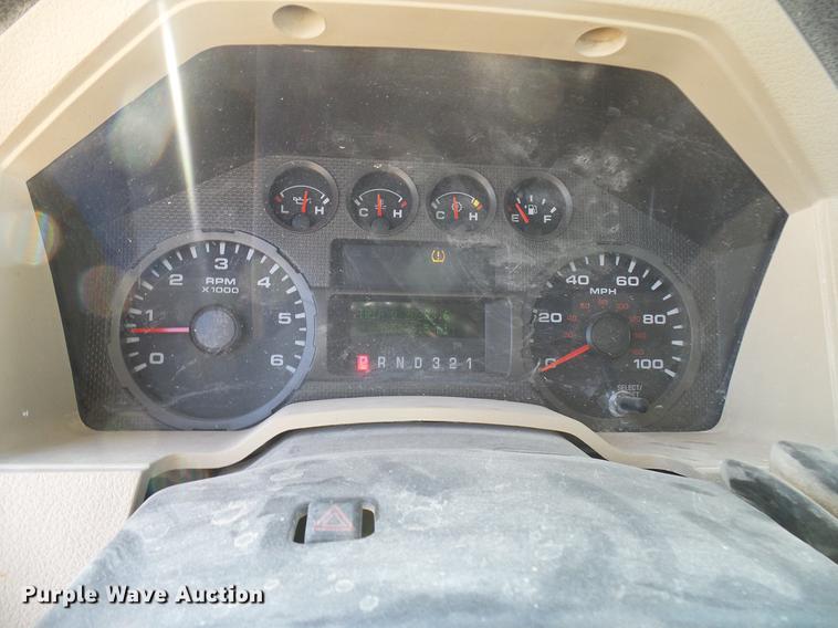 image for item DD8395 2008 Ford F250 Super Duty Crew Cab pickup truck