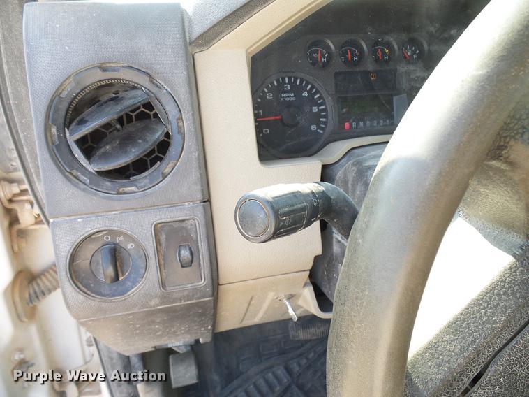 image for item DD8395 2008 Ford F250 Super Duty Crew Cab pickup truck