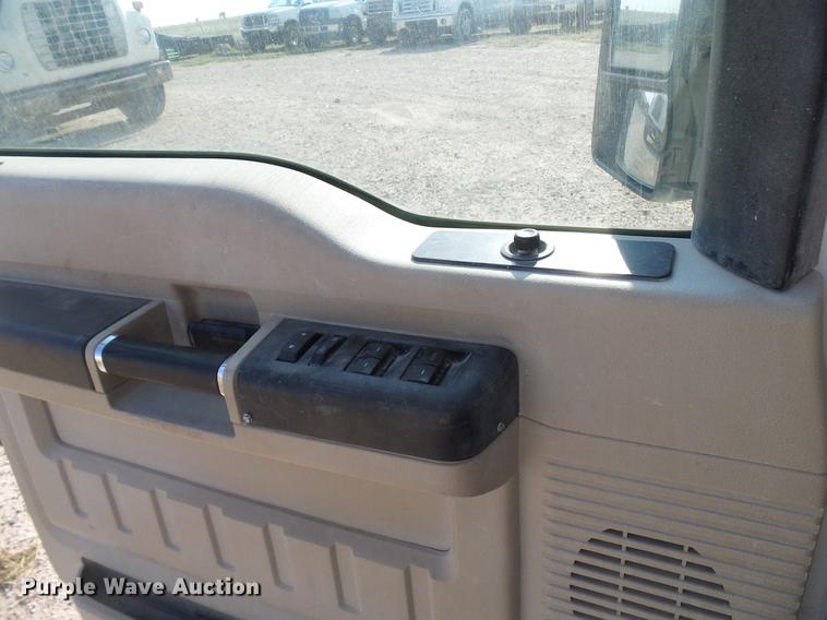 image for item DD8395 2008 Ford F250 Super Duty Crew Cab pickup truck