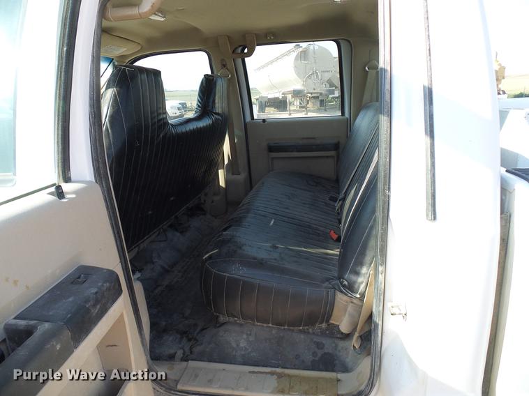image for item DD8395 2008 Ford F250 Super Duty Crew Cab pickup truck