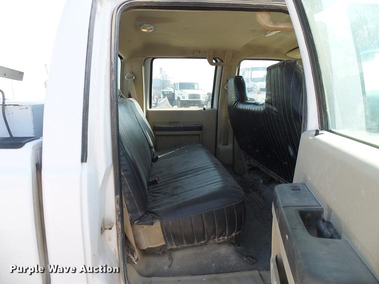 image for item DD8395 2008 Ford F250 Super Duty Crew Cab pickup truck