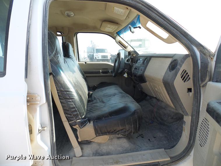 image for item DD8395 2008 Ford F250 Super Duty Crew Cab pickup truck