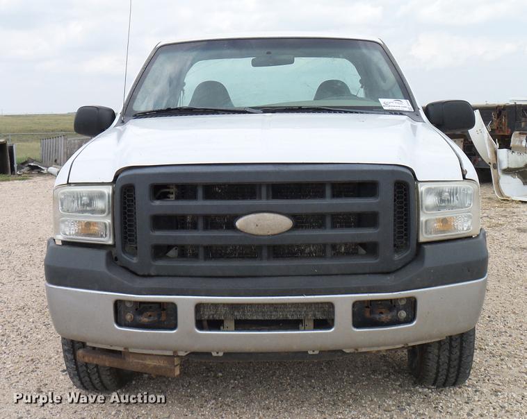 image for item DD8408 2007 Ford F250 Super Duty SuperCab pickup truck